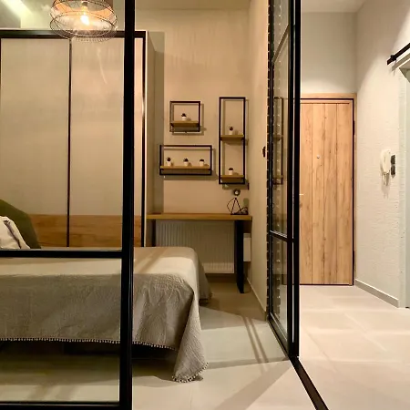 Luxurious Stylish In The Center *